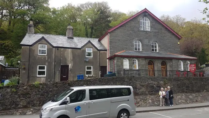 A quick stop outside Coffi Gwynant Cafe
