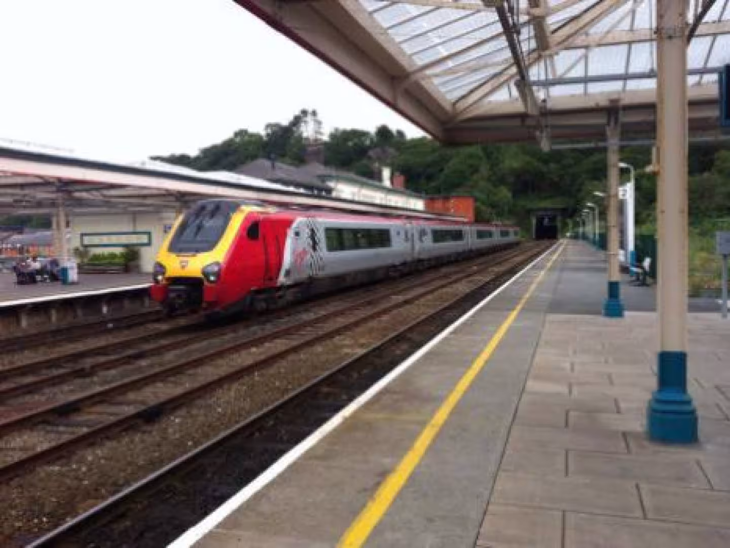 A train waiting at Bangor Railway Station