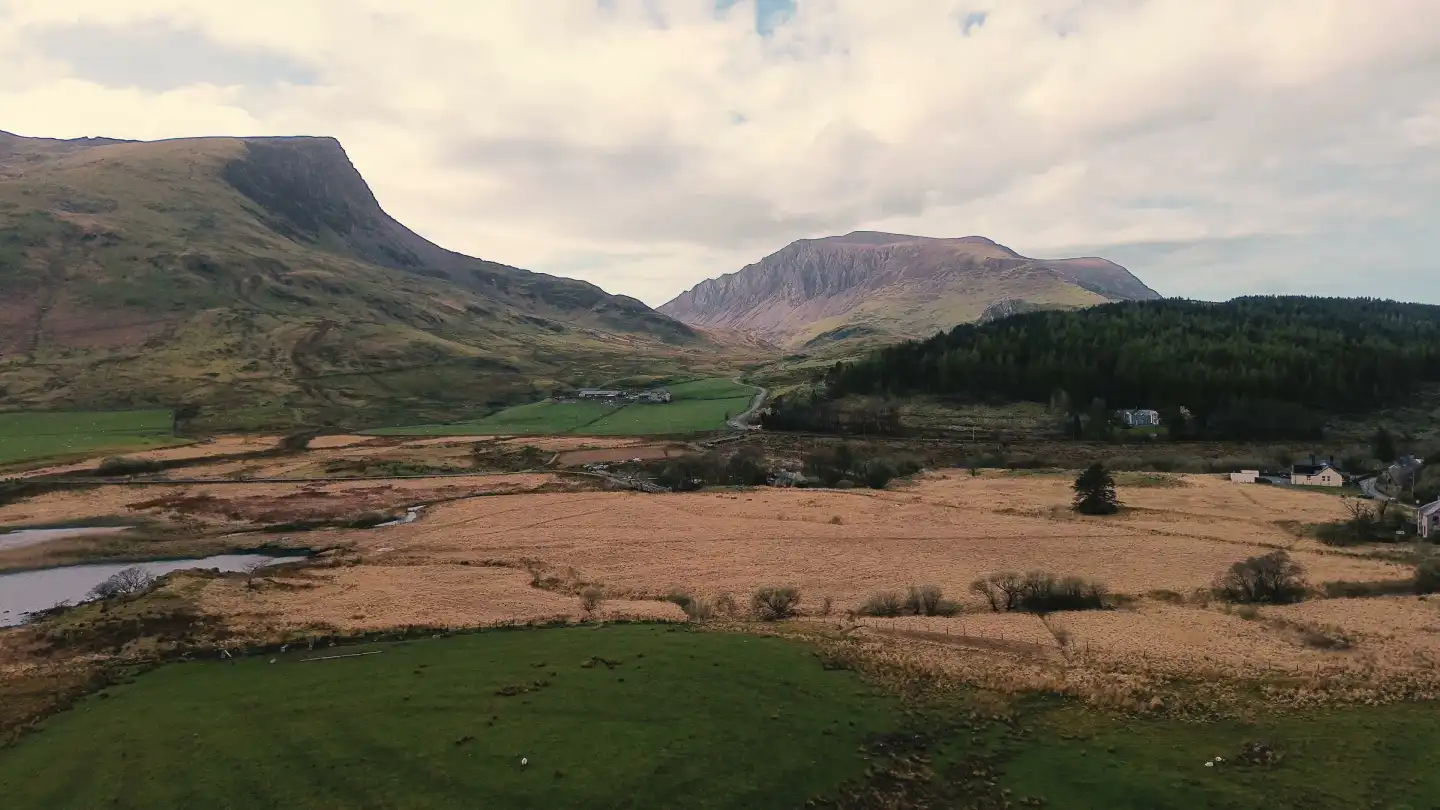 Celticos Welcome video thumbnail, a Snowdonia landscape